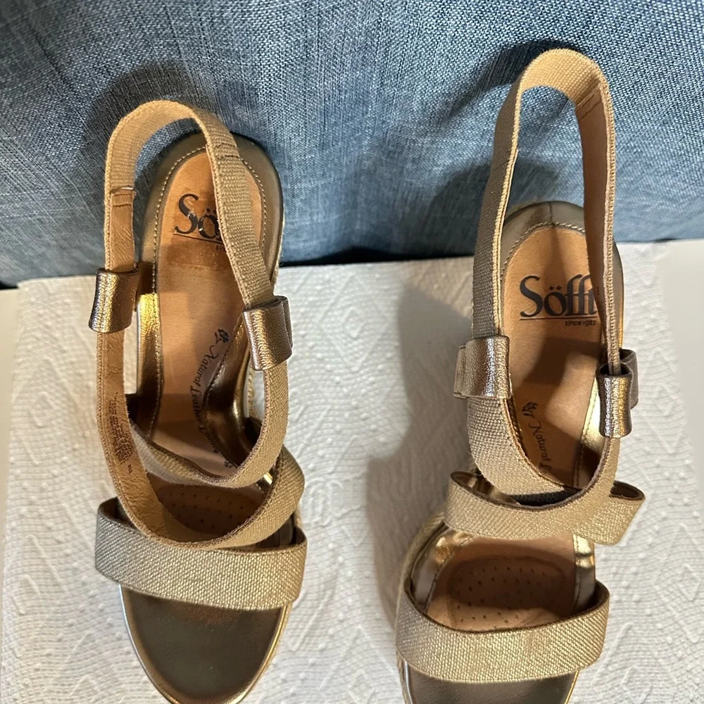 Sofft‎ Tan Wedge Sandals with Ankle Strap